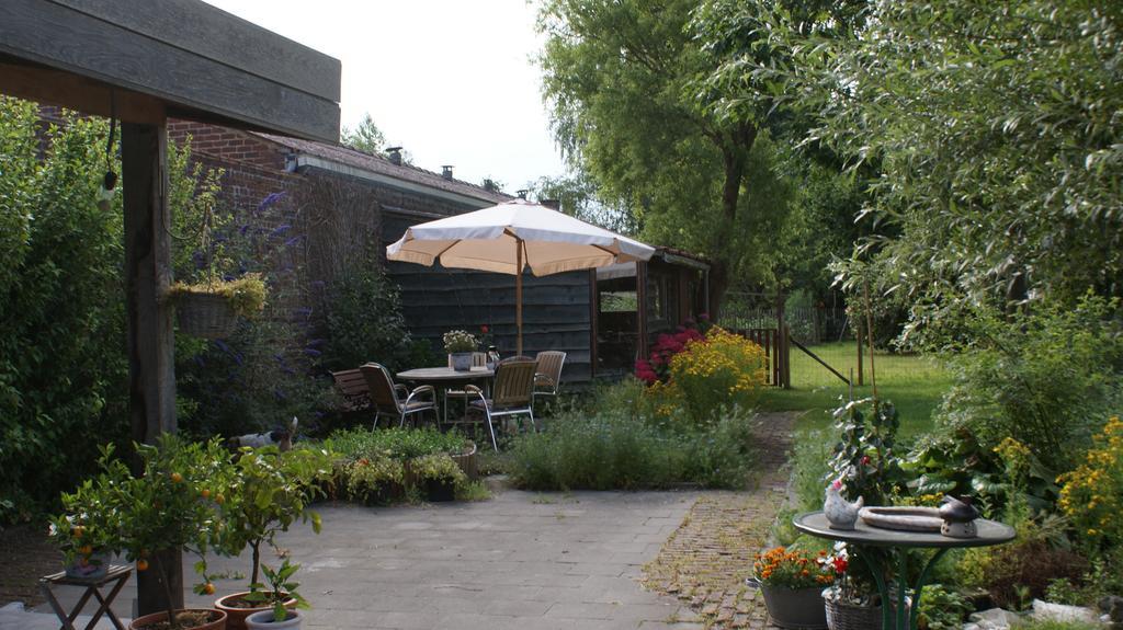 B&b-fine Fleur Bed & Breakfast