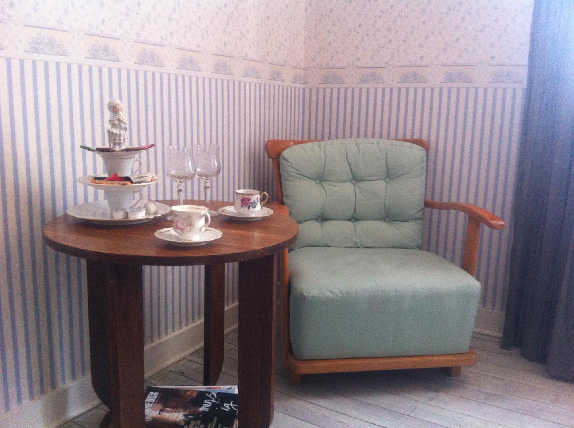 B&b-fine Fleur Bed & Breakfast *